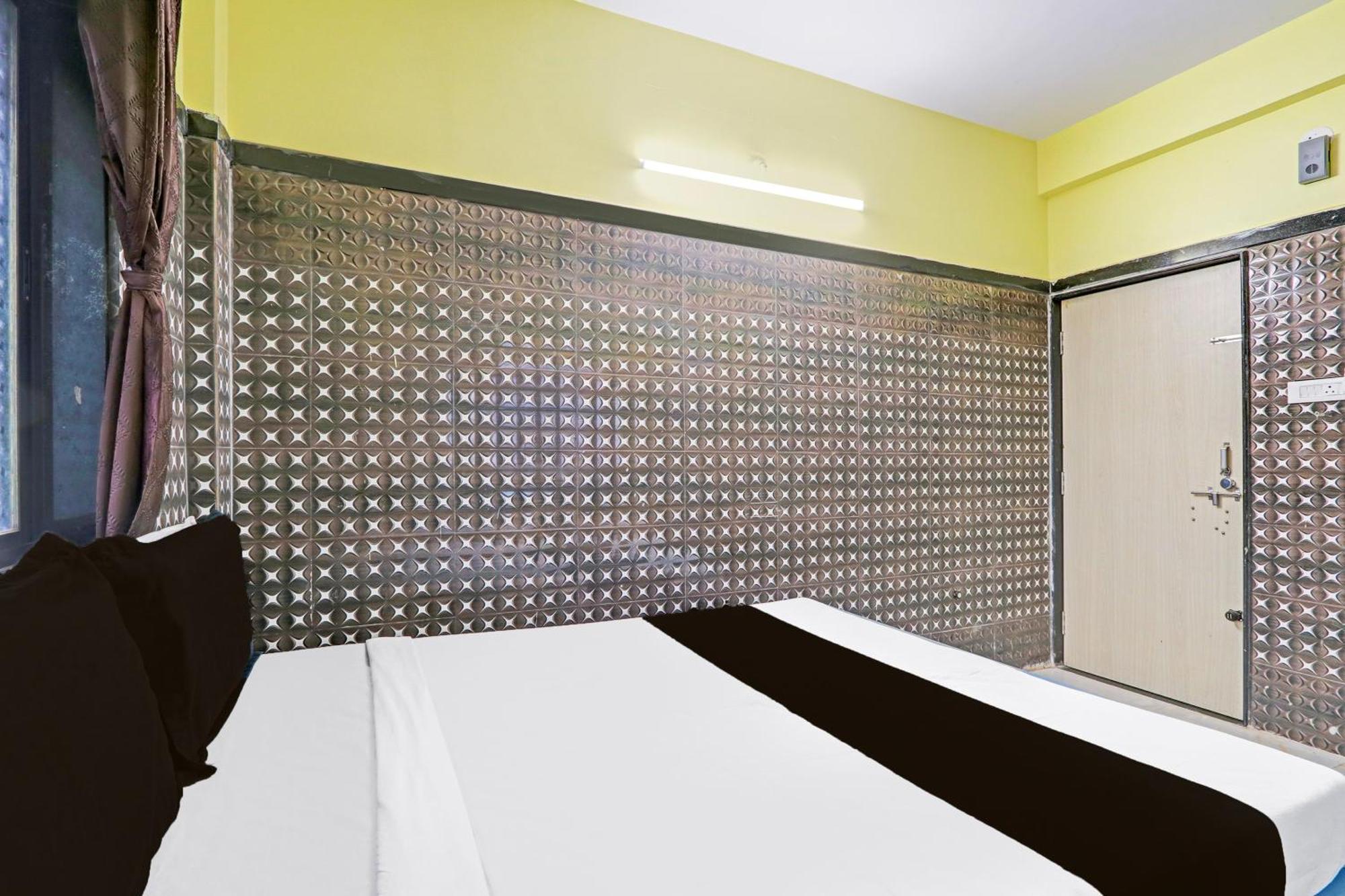 Hotel O Pankaj Hotel & Lodge Gangapur  Zewnętrze zdjęcie